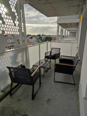 T2 avec balcon tout équipé 300m marché central